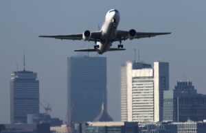 EE.UU. ordena reducción gradual de vuelos por “tensión en el sistema aéreo” EE.UU. ordena reducción gradual de vuelos por "tensión en el sistema aéreo"