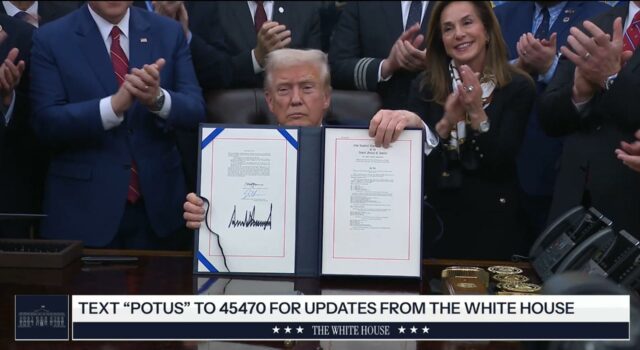 EE.UU. reabre gobierno tras 43 días, finalizando el cierre más largo de su historia EE.UU. reabre gobierno tras 43 días, finalizando el cierre más largo de su historia