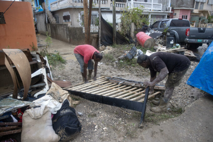 El Salvador alista 50 toneladas de suministros para ayuda humanitaria a Jamaica tras huracán El Salvador alista 50 toneladas de suministros para ayuda humanitaria a Jamaica tras huracán