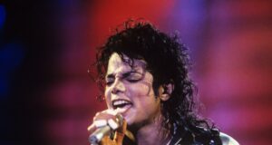 Michael Jackson hace historia en Hot 100 por seis décadas consecutivas Michael Jackson hace historia en Hot 100 por seis décadas consecutivas