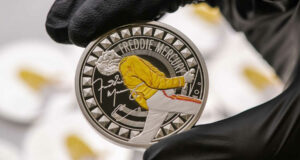 Moneda de Freddie Mercury lanzada por 40 aniversario de “Live Aid” Moneda de Freddie Mercury lanzada por 40 aniversario de "Live Aid"