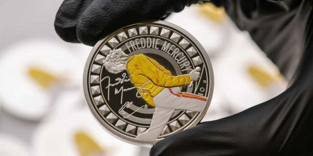 Moneda de Freddie Mercury lanzada por 40 aniversario de "Live Aid"