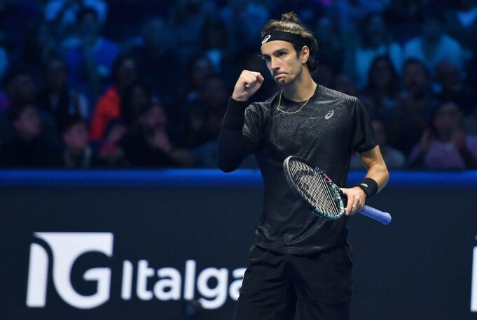 Musetti vence a De Miñaur, retrasando clasificación anticipada de Alcaraz Musetti vence a De Miñaur, retrasando clasificación anticipada de Alcaraz