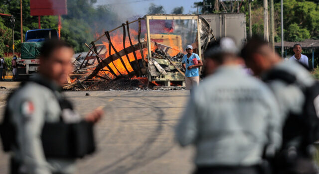 Operativos contra Cartel Jalisco causan dos muertes y bloqueos en el occidente mexicano Operativos contra Cartel Jalisco causan dos muertes y bloqueos en el occidente mexicano