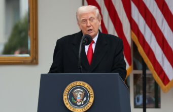 Restricciones migratorias “al tercer mundo” sacuden EEUU tras tiroteo en DC Restricciones migratorias "al tercer mundo" sacuden EEUU tras tiroteo en DC