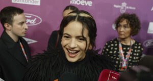 Rosalía lidera mujeres vendiendo su música, no solo su cuerpo Rosalía lidera mujeres vendiendo su música, no solo su cuerpo