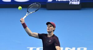 Sinner frustra a Zverev, asegurando su clasificación a semifinales en Turín Sinner frustra a Zverev, asegurando su clasificación a semifinales en Turín