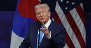 Trump afirma que demócratas “se excedieron” en disputa por cierre de Gobierno Trump afirma que demócratas "se excedieron" en disputa por cierre de Gobierno