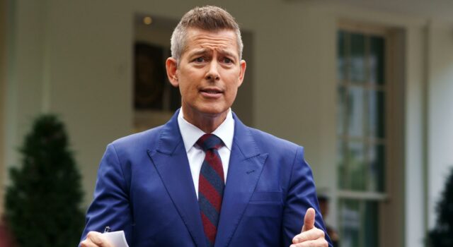 Trump amenaza con medidas contra controladores aéreos por ausentismo Trump amenaza con medidas contra controladores aéreos por ausentismo