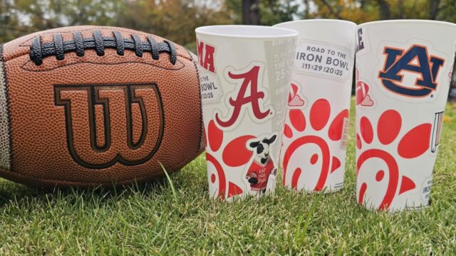 vasos-camino-al-iron-bowl-de-edicion-limitada-disponibles-en-chick-fil-a-de-birmingham Vasos "Camino al Iron Bowl" de edición limitada disponibles en Chick-fil-A de Birmingham