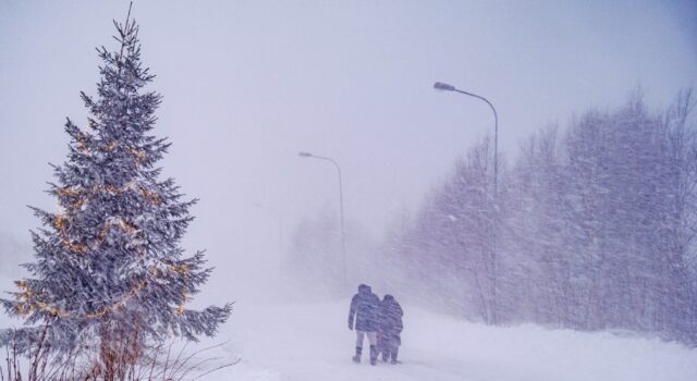 EEUU termina 2025 bajo una potente tormenta de nieve y lluvia helada EEUU termina 2025 bajo una potente tormenta de nieve y lluvia helada