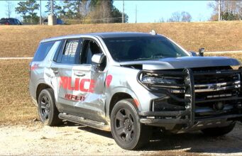 Agentes del condado de Calhoun y Cleburne se vieron envueltos en un tiroteo a alta velocidad Agentes del condado de Calhoun y Cleburne se vieron envueltos en un tiroteo a alta velocidad