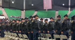 Birmingham gradúa su promoción de reclutas más grande para reforzar la seguridad Birmingham gradúa su promoción de reclutas más grande para reforzar la seguridad