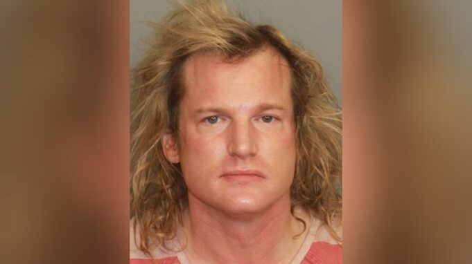 Hombre de Vestavia Hills es acusado de secuestro y violación en Halloween Hombre de Vestavia Hills es acusado de secuestro y violación en Halloween