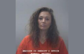 Mujer de Huntsville acusada de hurto en tiendas, hallada con drogas durante su arresto Mujer de Huntsville acusada de hurto en tiendas, hallada con drogas durante su arresto