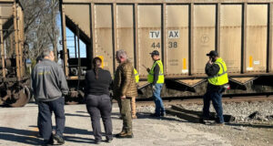 Tren choca con semirremolque en Courtland; no se reportan heridos Tren choca con semirremolque en Courtland; no se reportan heridos
