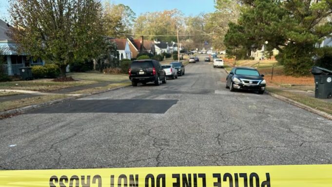 Un muerto y un herido tras tiroteo en el barrio de Bush Hills, Birmingham Un muerto y un herido tras tiroteo en el barrio de Bush Hills, Birmingham