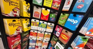 Ciudadano chino acusado de posesión ilegal de tarjetas de regalo falsificadas Ciudadano chino acusado de posesión ilegal de tarjetas de regalo falsificadas