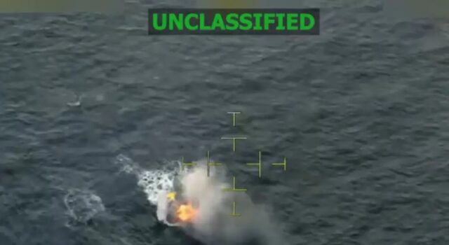 EE.UU. destruye lancha de narcotráfico en el Pacífico y una persona resultó muerta EE.UU. destruye lancha de narcotráfico en el Pacífico y una persona resultó muerta