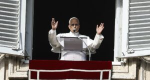 El papa lamenta el rechazo ruso a la tregua y pide paz navideña El papa lamenta el rechazo ruso a la tregua y pide paz navideña