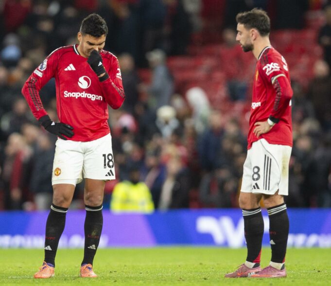Manchester United empata 1-1, y sus problemas de rendimiento persisten Manchester United empata 1-1, y sus problemas de rendimiento persisten