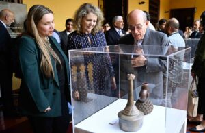 Perú recupera 347 piezas arqueológicas repatriadas tras ser entregadas por Estados Unidos Perú recupera 347 piezas arqueológicas repatriadas tras ser entregadas por Estados Unidos