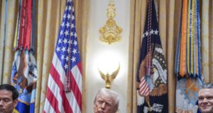 Trump advierte que países traficantes de droga a EE.UU. son sujetos a ataques Trump advierte que países traficantes de droga a EE.UU. son sujetos a ataques