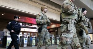 Trump ordenó retirar la Guardia Nacional de Chicago, Los Ángeles y también Portland Trump ordenó retirar la Guardia Nacional de Chicago, Los Ángeles y también Portland