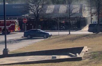 3 adolescentes acusados en segundo incendio provocado en Walmart de Lakeshore 3 adolescentes acusados en segundo incendio provocado en Walmart de Lakeshore