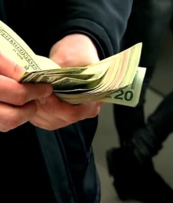 Alabama estudia subir el salario mínimo tras reabrirse el debate sobre los salarios Alabama estudia subir el salario mínimo tras reabrirse el debate sobre los salarios