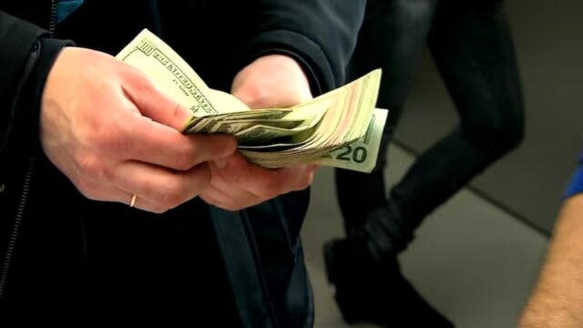 Alabama-estudia-subir-el-salario-minimo-tras-reabrirse-el-debate-sobre-los-salarios Alabama estudia subir el salario mínimo tras reabrirse el debate sobre los salarios