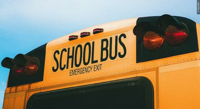 Escuelas de Alabama preparan cierres este lunes debido a fuertes tormentas invernales Escuelas de Alabama preparan cierres este lunes debido a fuertes tormentas invernales