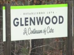 Familia presenta demanda alegando abusos físicos y sexuales en residencia Glenwood Familia presenta demanda alegando abusos físicos y sexuales en residencia Glenwood