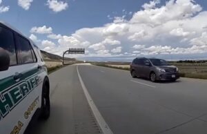 Guatemalteco acusado de morder a un agente del ICE durante una parada de tráfico Guatemalteco acusado de morder a un agente del ICE durante una parada de tráfico