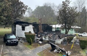 Hermano y hermana mueren en incendio en una casa en Mulga el miércoles por la noche Hermano y hermana mueren en incendio en una casa en Mulga el miércoles por la noche