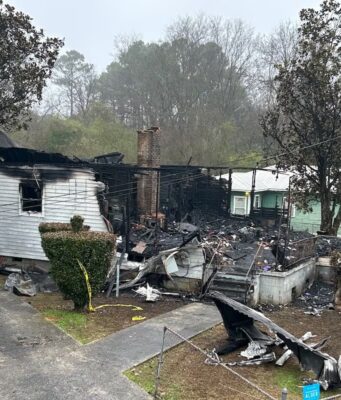 Hermano y hermana mueren en incendio en una casa en Mulga el miércoles por la noche Hermano y hermana mueren en incendio en una casa en Mulga el miércoles por la noche