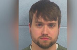 Hombre del condado de Etowah enfrenta 22 cargos por posesión de pornografía infantil Hombre del condado de Etowah enfrenta 22 cargos por posesión de pornografía infantil