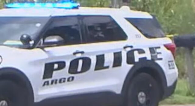 Policía de Argo ayuda en el parto de gemelos en una vivienda de la comunidad Policía de Argo ayuda en el parto de gemelos en una vivienda de la comunidad