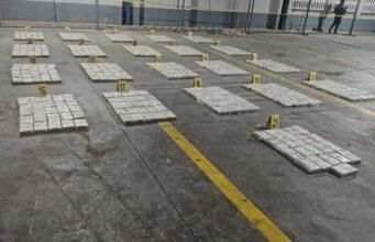 Autoridades de Guatemala decomisan más de 1,7 toneladas de cocaína ocultas en contenedores Autoridades de Guatemala decomisan más de 1,7 toneladas de cocaína ocultas en contenedores