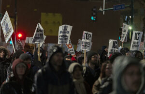 Manifestantes en Mineápolis exigen la salida de ICE ante presuntos abusos policiales Manifestantes en Mineápolis exigen la salida de ICE ante presuntos abusos policiales