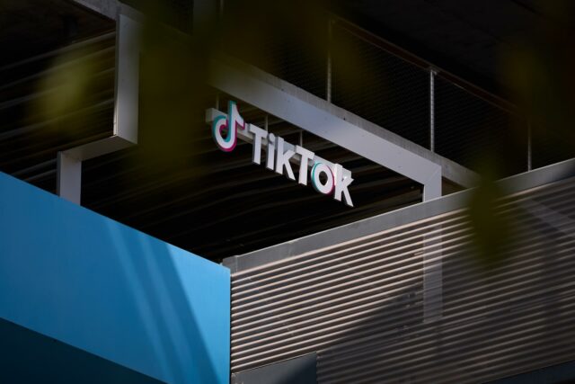TikTok vende mayoría de operaciones en EE.?UU. y pone fin a disputa legal TikTok vende su mayoría en EE. UU. finalizando así su larga disputa legal