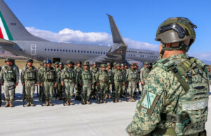 Tras ataque a diputados, México despliega 1.600 militares para reforzar seguridad en Sinaloa Tras ataque a diputados, México despliega 1.600 militares para reforzar seguridad en Sinaloa