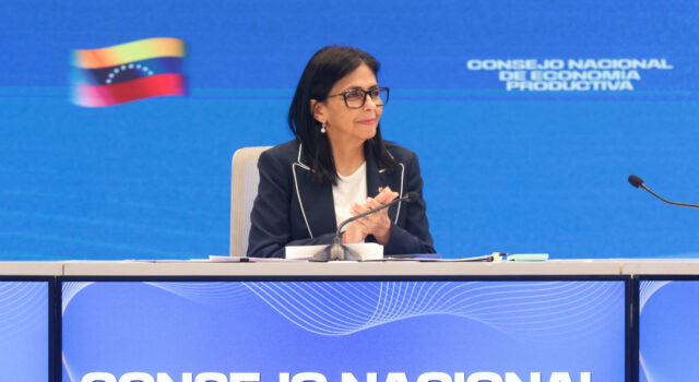 Venezuela obtiene trescientos millones de dólares vendiendo crudo tras pacto con Estados Unidos Venezuela obtiene trescientos millones de dólares vendiendo crudo tras pacto con Estados Unidos