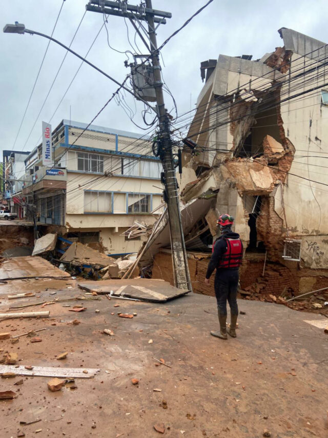 Tragedia en Brasil por intensas lluvias y deslizamientos en Minas Gerais