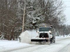 Chicago elige “Abolir ICE” como nombre para un camión quitanieves en concurso municipal Chicago elige "Abolir ICE" como nombre para un camión quitanieves en concurso municipal