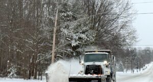 Chicago elige “Abolir ICE” como nombre para un camión quitanieves en concurso municipal Chicago elige "Abolir ICE" como nombre para un camión quitanieves en concurso municipal
