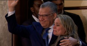 Invitado sorpresa de Trump salió de prisión en enero y viaja a Washington Invitado sorpresa de Trump salió de prisión en enero y viaja a Washington