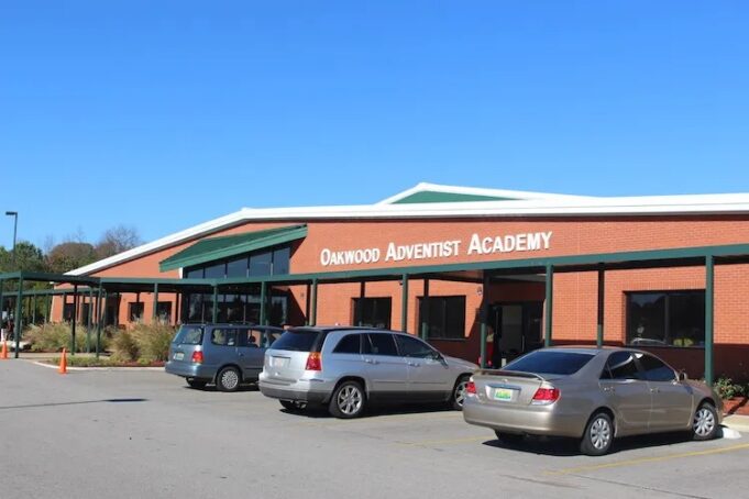 La AHSAA elimina de la competencia a la mejor escuela de la categoría 1A debido a un ‘error de calendario’ La AHSAA elimina de la competencia a la mejor escuela de la categoría 1A debido a un 'error de calendario'