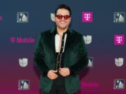 Alfonso Terán impone el Latin Country en la Alfombra de Premio Lo Nuestro Alfonso Terán impone el Latin Country en la Alfombra de Premio Lo Nuestro