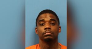 Arrestan a hombre de Georgia por robar más de cien mil dólares Arrestan a hombre de Georgia por robar más de cien mil dólares